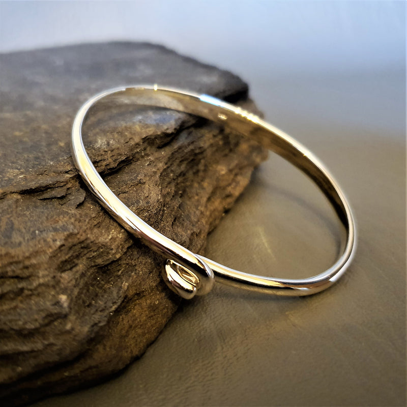 Silver Hook Bracelet -  UK