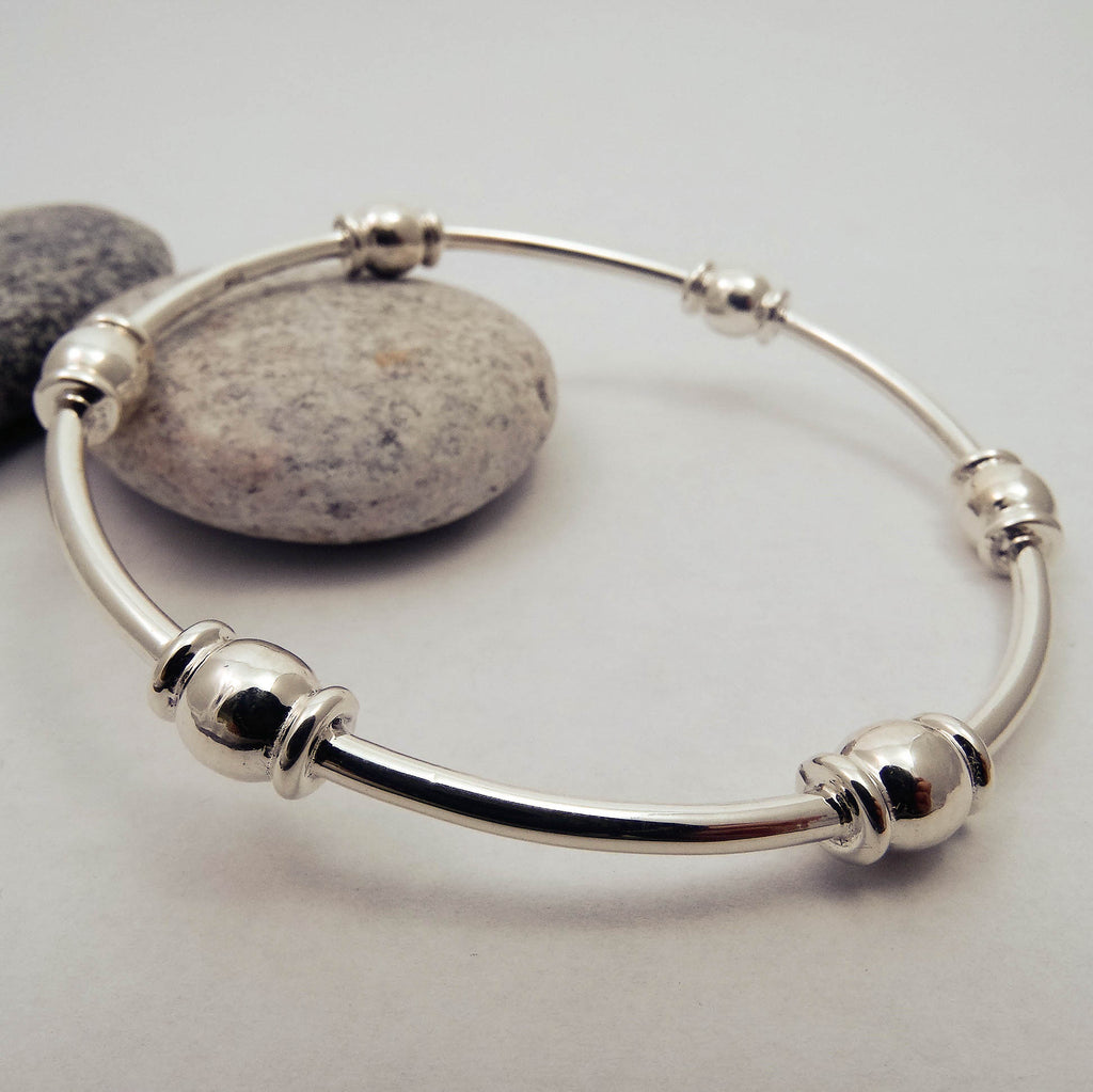 Silver hot sale ball bangle